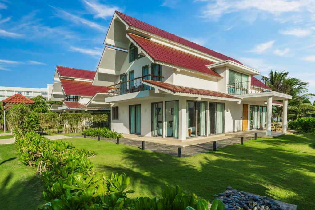 Five-Bedroom Garden View Villa includes unlimited Jjim Jil Bang Spa