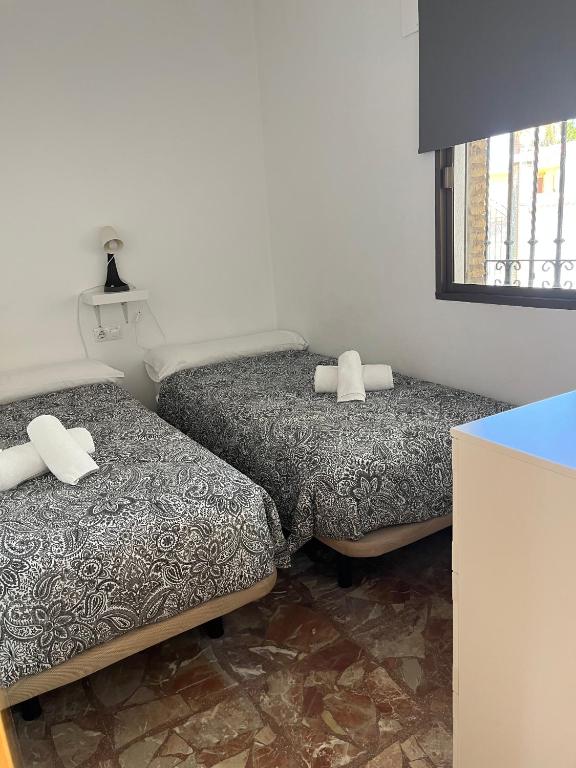 Apartamento de 2 dormitorios con terraza y vistas al mar