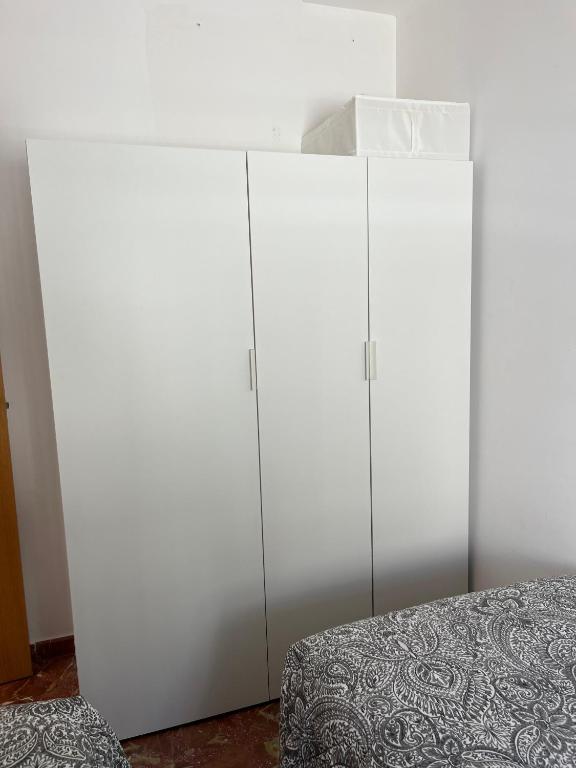 Apartamento de 2 dormitorios con terraza y vistas al mar