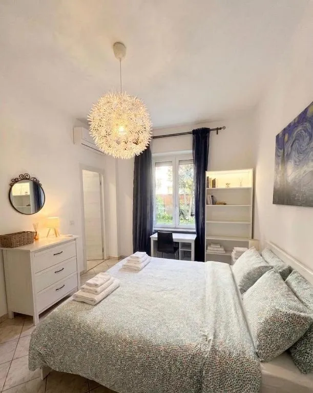 Guest House in Elegant Apartment close to the Center