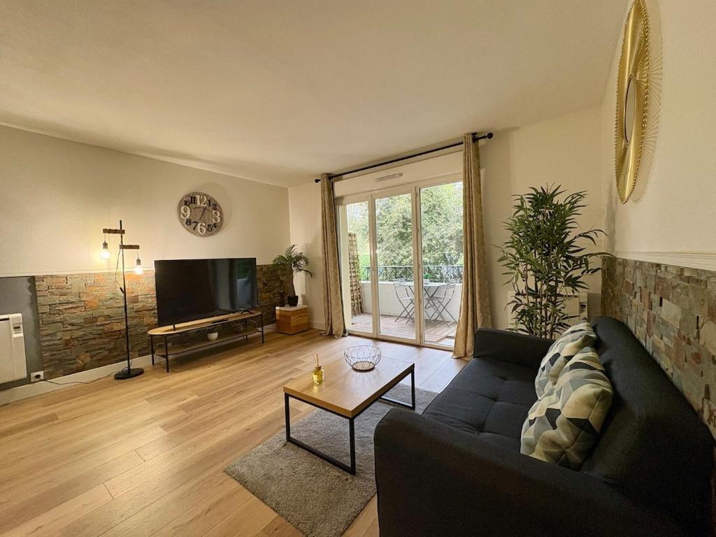 Godard - T3 avec 2 Chambres 1 Salle de Bain et Balcon