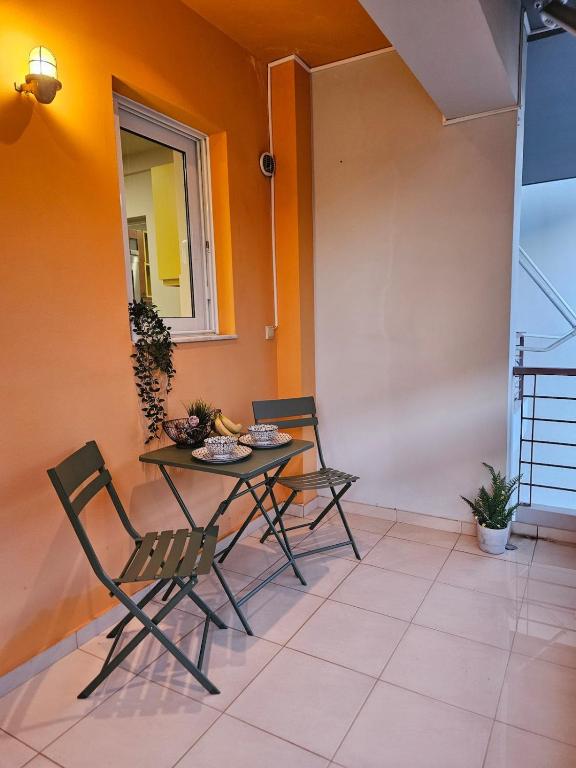 Apartment with Large Veranda 12min Center 10min Beach