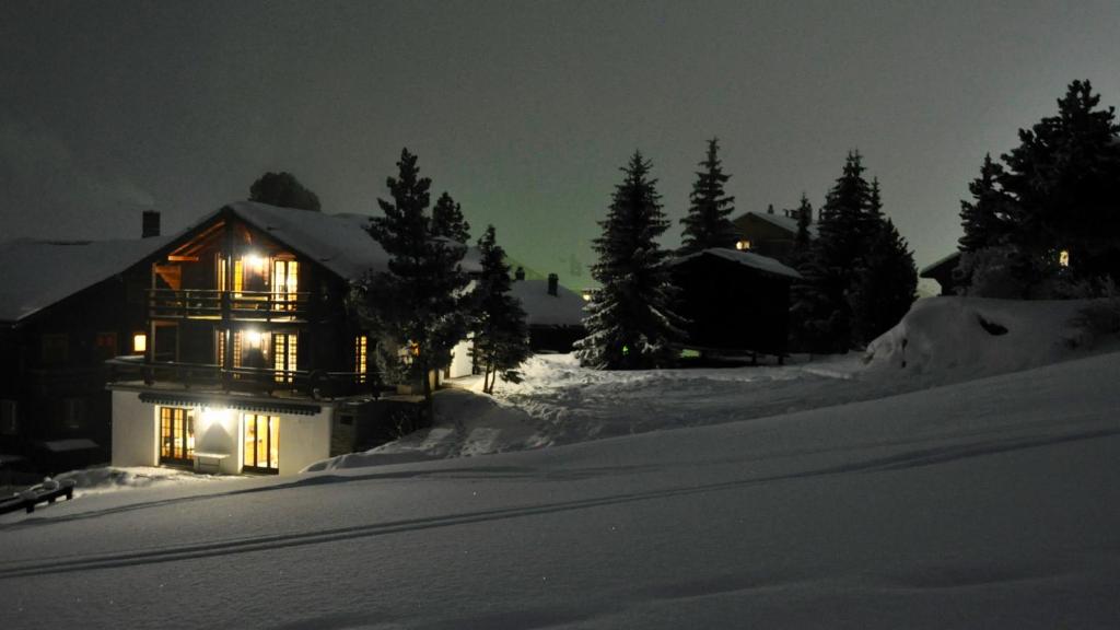 Chalet Goldblick semasa musim sejuk