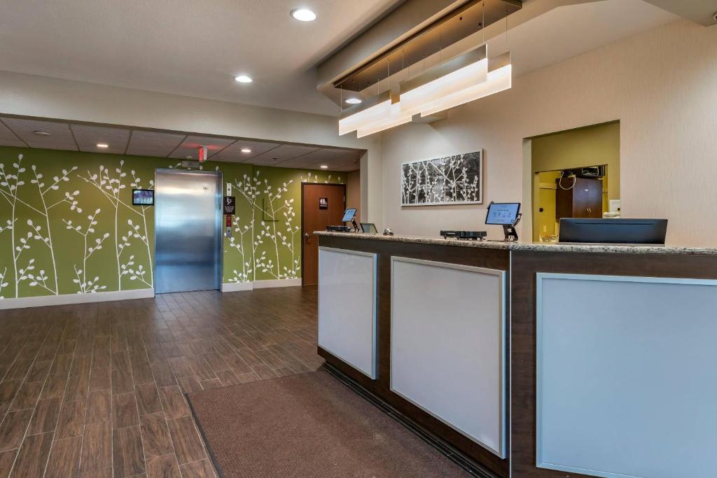 Sleep Inn & Suites Kalamazoo Southwest photo