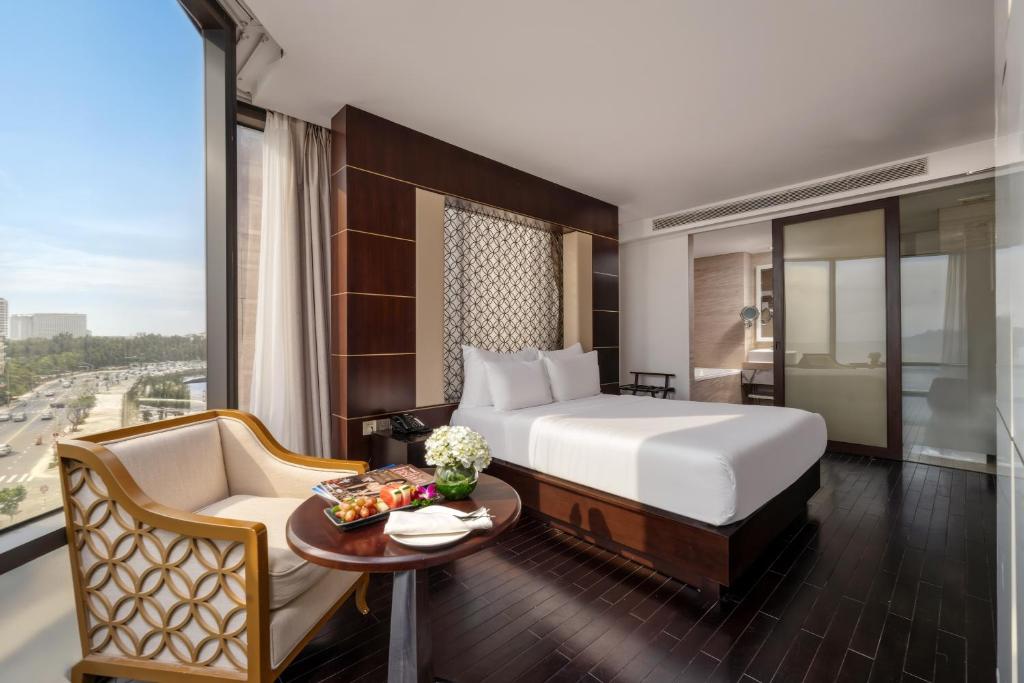 Junior Suite Beachfront - High Tea included
