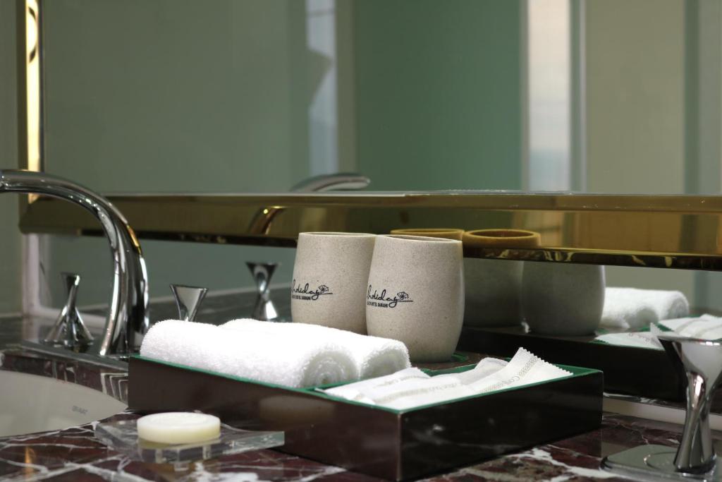 Premier Suite Beachfront - High Tea included