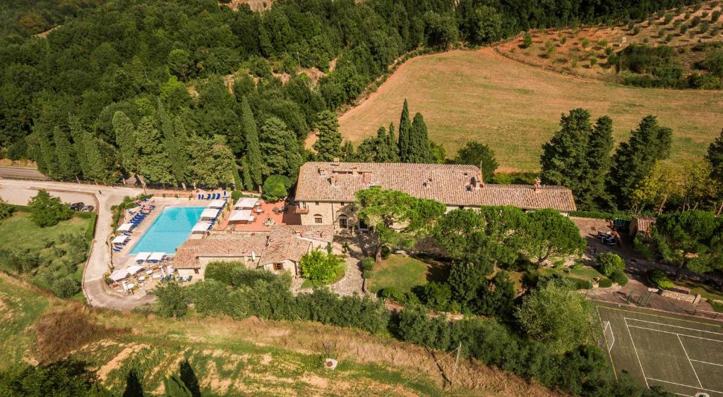 Bazén v ubytování Borgo Il Poggiaccio Residenza d'Epoca nebo v jeho okolí