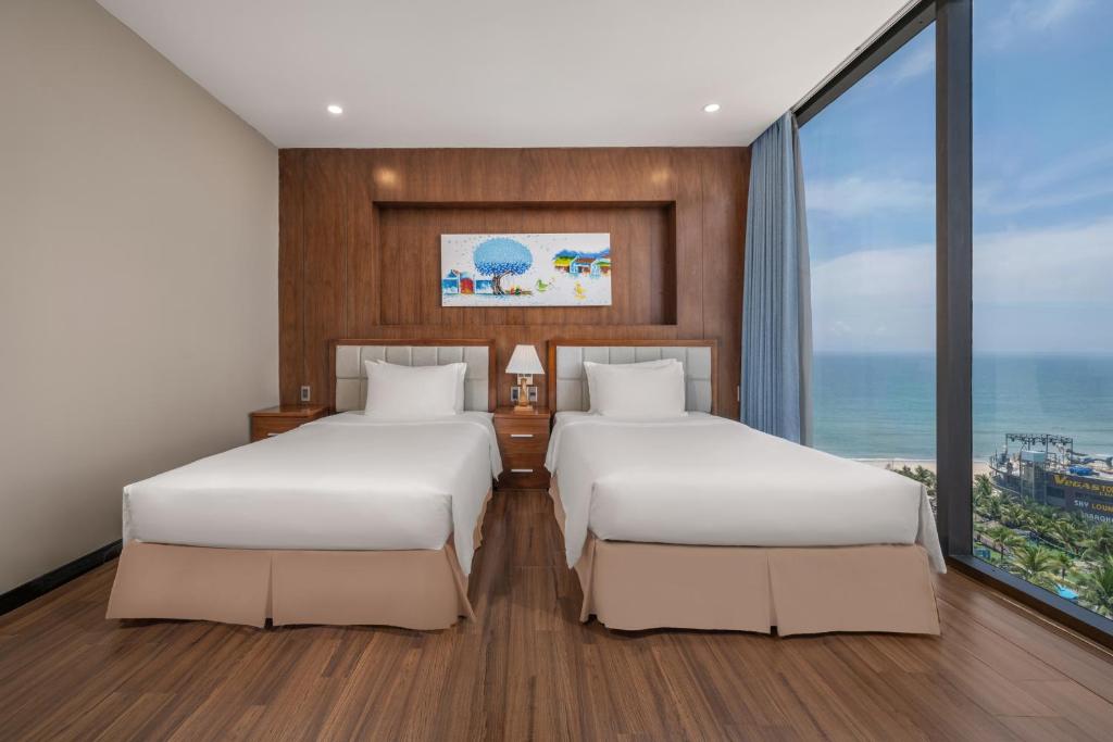Yarra Twin Room with Partial Sea View