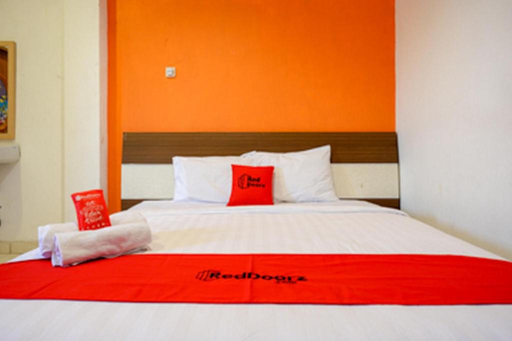 Gallery image of RedDoorz Plus near Ciputra Mall Simpang Lima 2 in Semarang