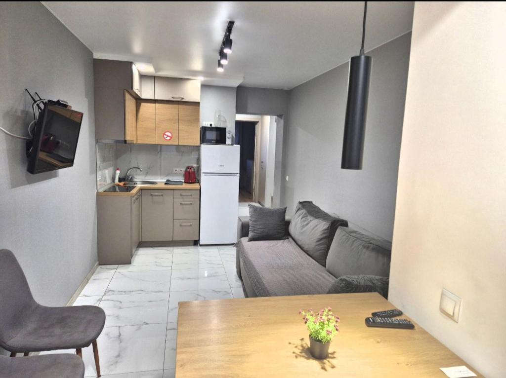 Stylish one-bedroom apartment головне фото