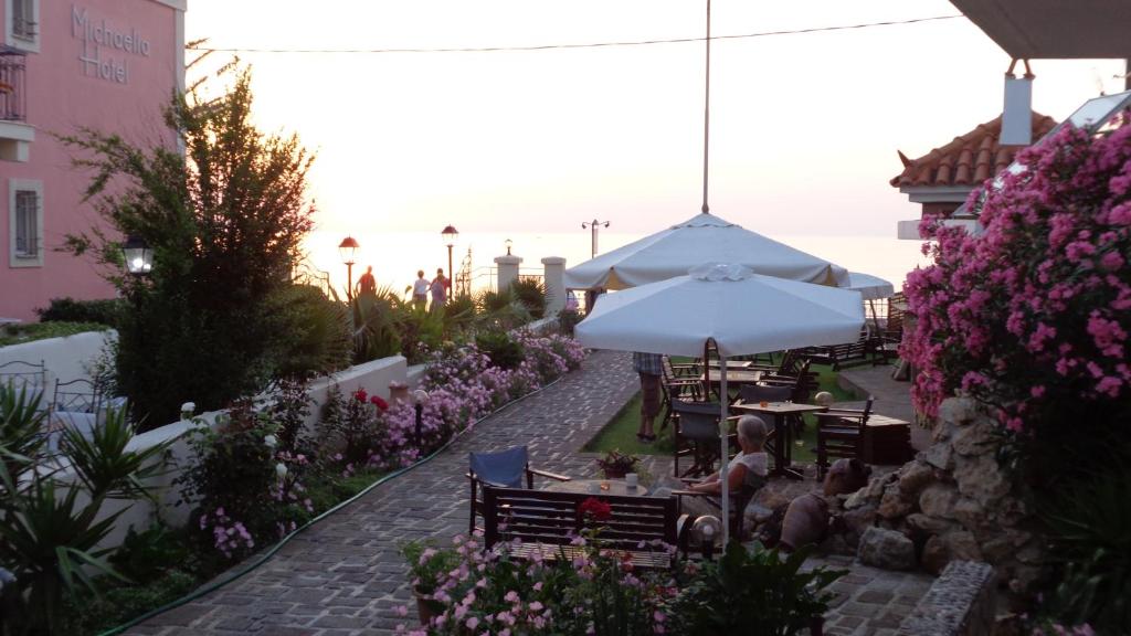 Zahrada ubytování Niki Studios Sea - Front