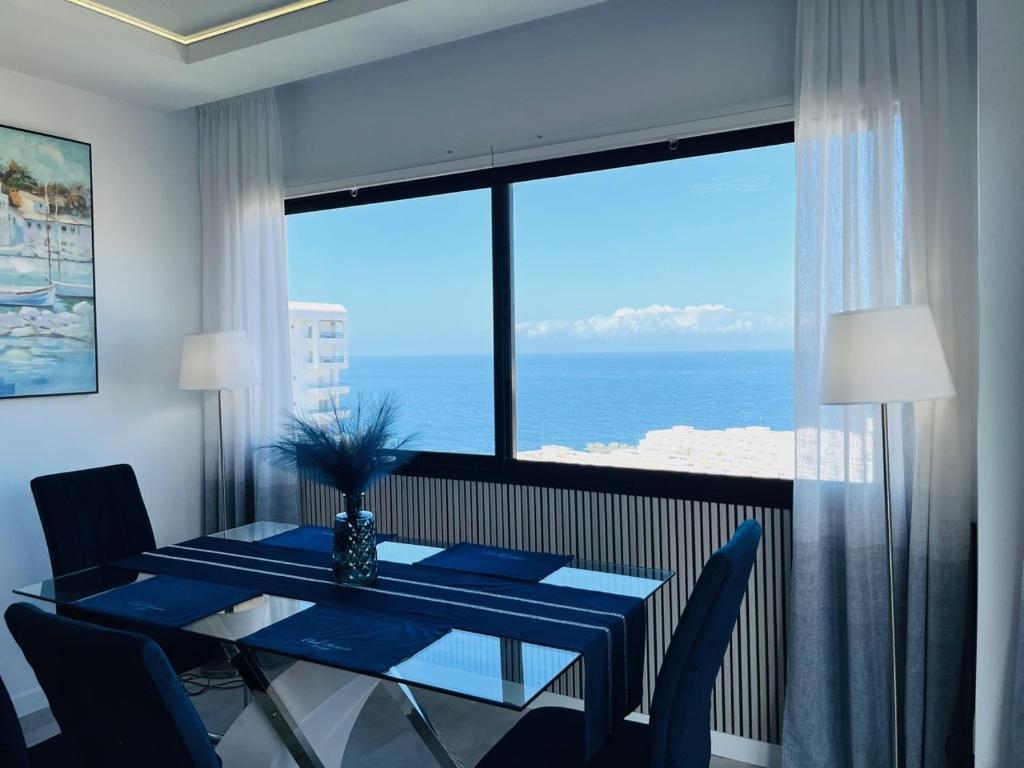 Ocean View Apartment in Club Paraiso, PP139