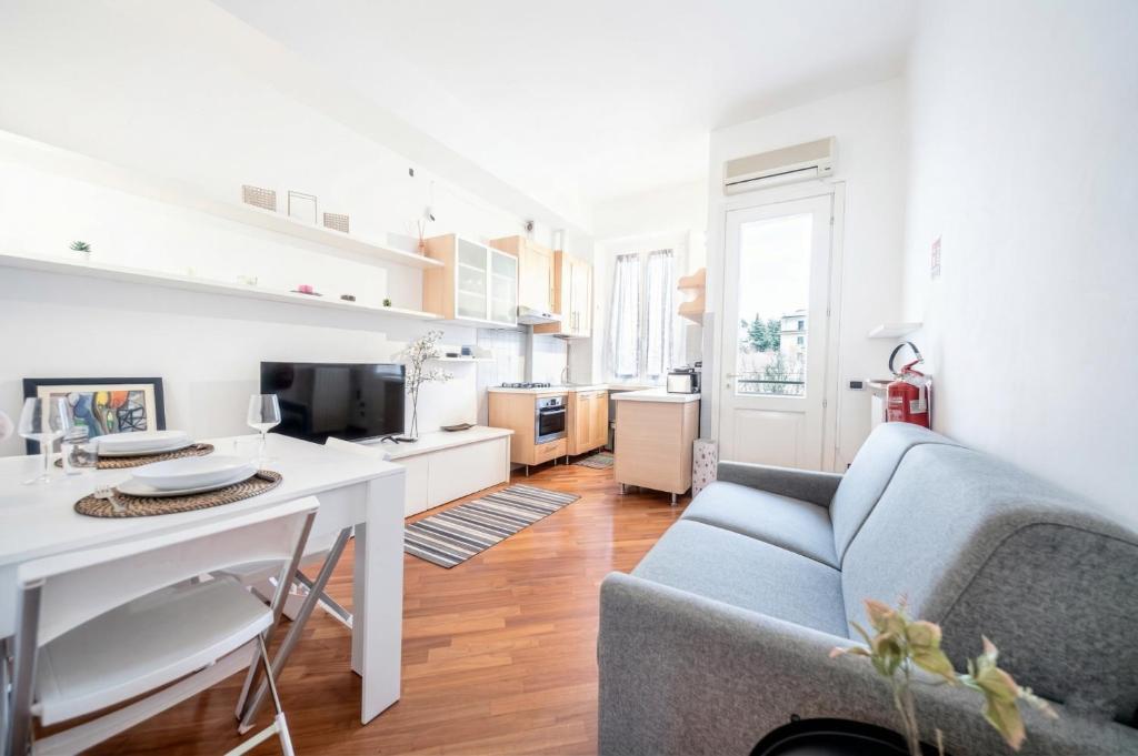 Easylife - Milano - Sciesa 9 - Porta Vittoria
