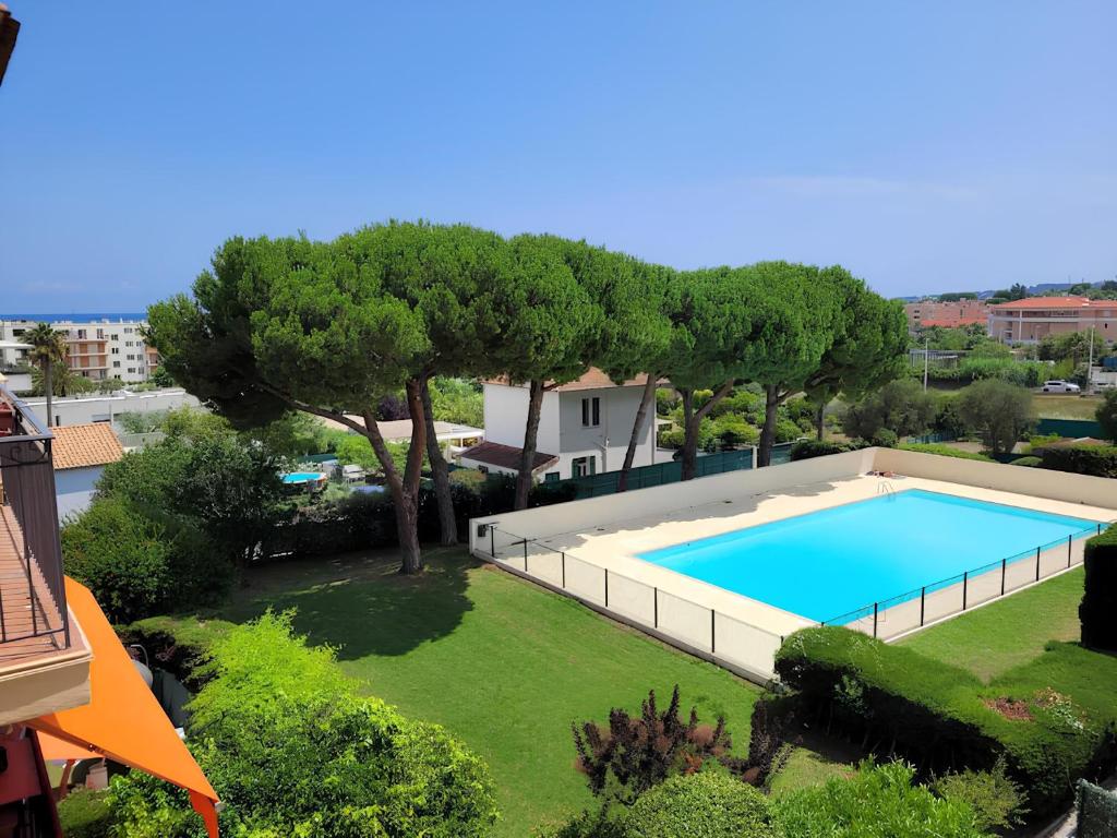 Les Bastides de la mer, Swimming Pool & Beach
