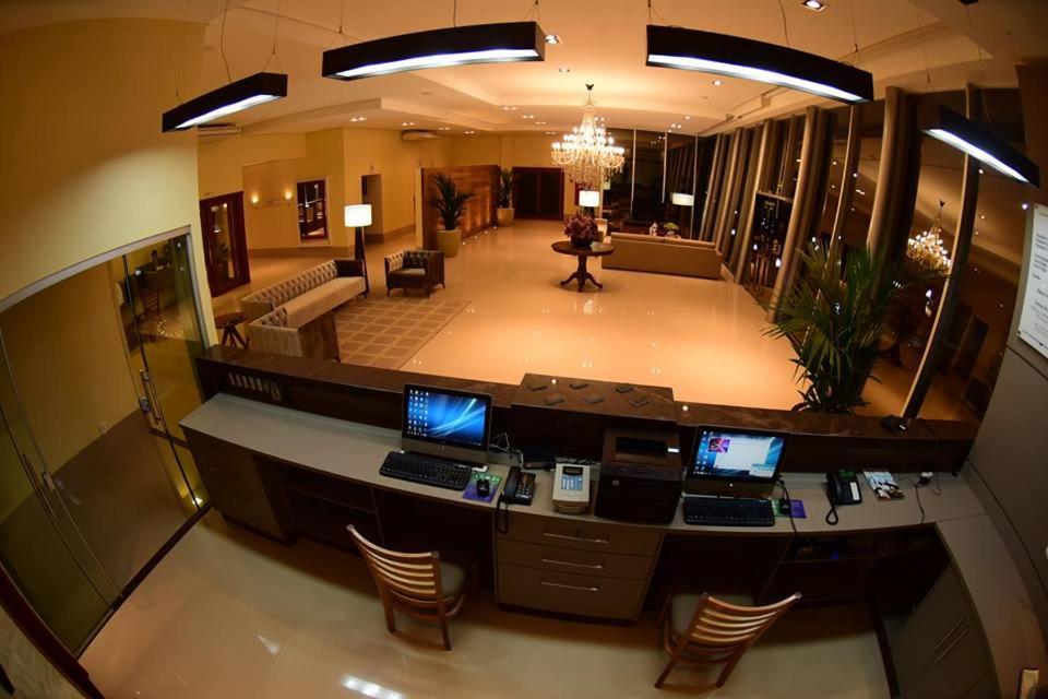  Caleche Park Hotel