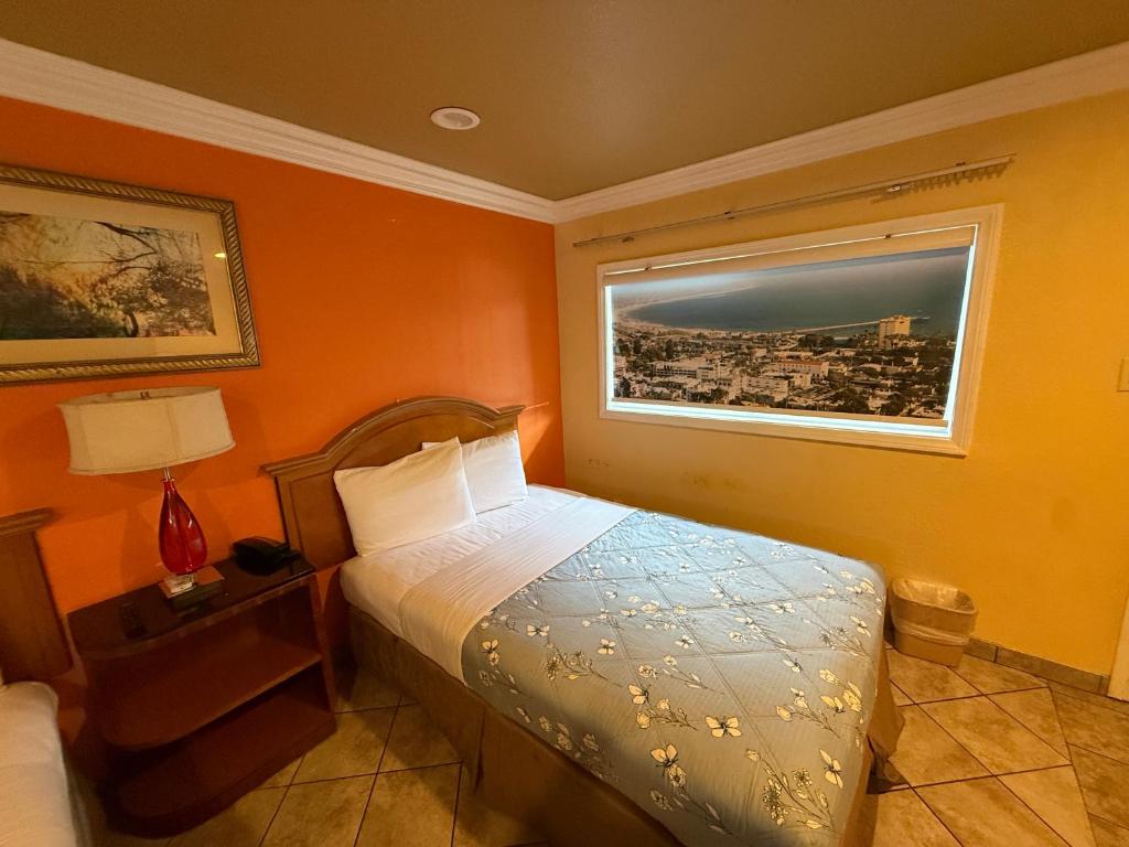 Bayshore Inn Ventura - Double Room