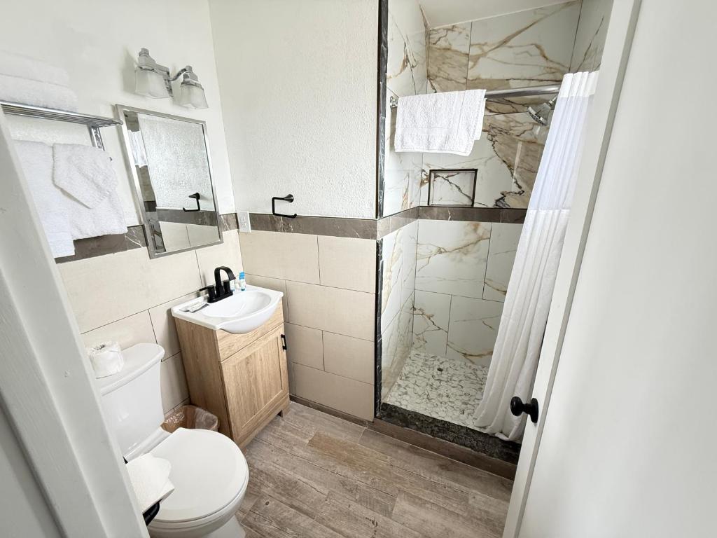 Bayshore Inn Ventura - King Room