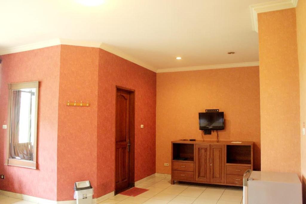 Hotel 678 Cawang powered by Cocotel - Family Room