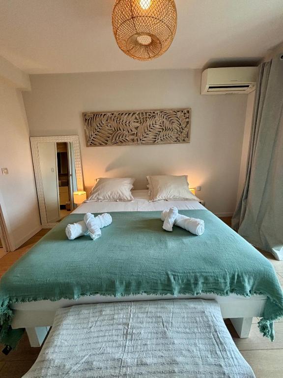 Cocoon - Awesome view, cosy 1bdroom AC with pool - photo 7 - Tahiti, Polynésie