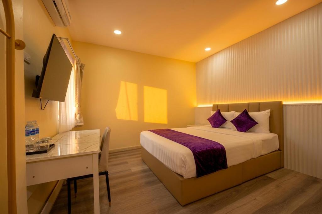 Excel Hotel Bangkok former Sri Krungthep Hotel - Deluxe Double Room