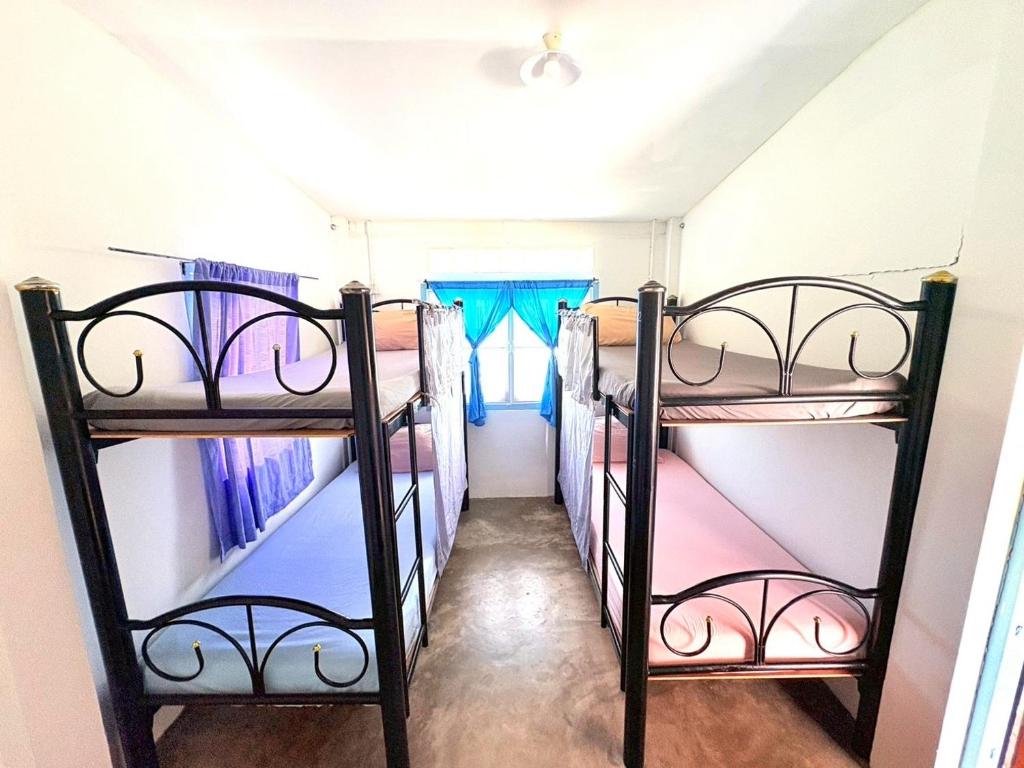 The Dreamcatcher Hostel Nathon SamuiSunset - Lit Dans Dortoir De 4 Lits