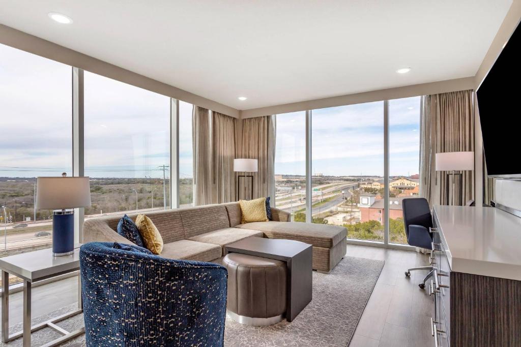 Cambria Hotel Austin Uptown near the Domain photo
