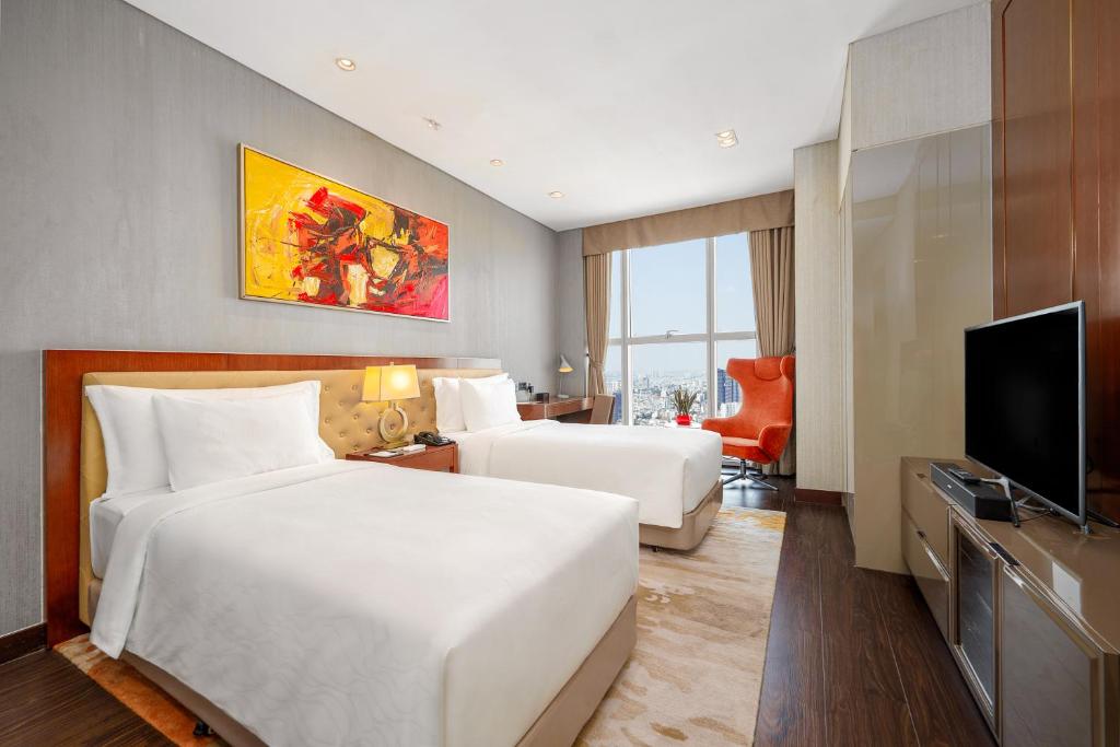 Grand Studio Twin with one-time Complimentary Minibar