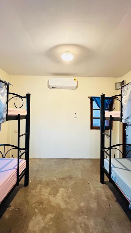 The Dreamcatcher Hostel Nathon SamuiSunset - Lit Dans Dortoir De 4 Lits