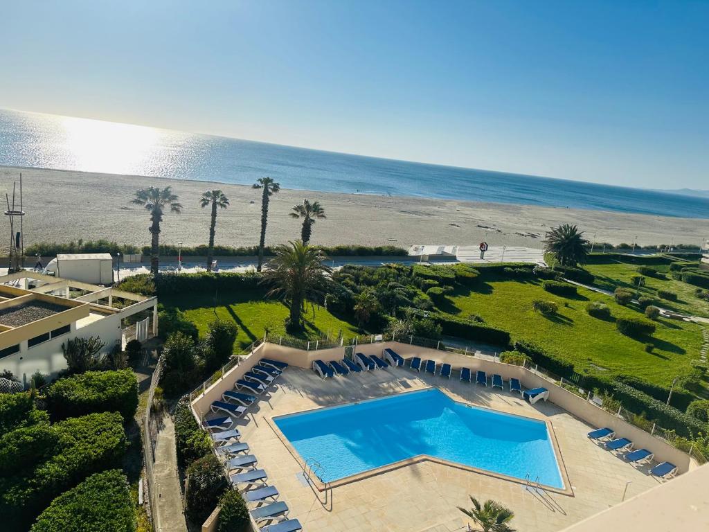 Le Sublime 5eme Terrasse VUE MER PISCINE avec CLIMATISATION PARKING Privé Wifi Linge et Ménage de Fin de Séjour Compris