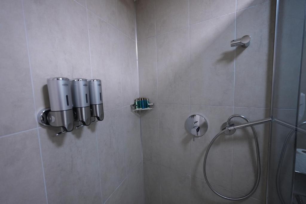The Nava Hotel - Standard Twin Room