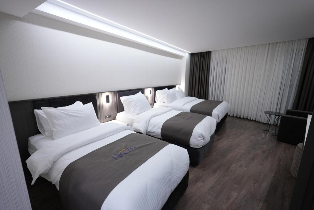 The Nava Hotel - Standard Triple Room