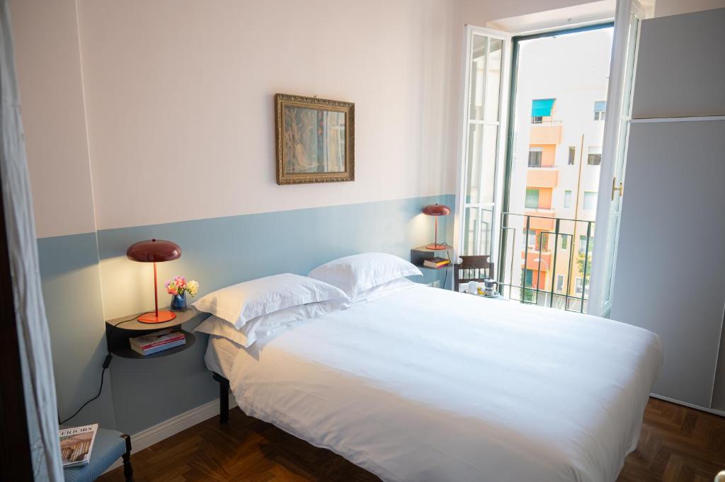 TrastevereHome - Elegant and Quiet 3 bedroom Home in Trastevere with Elevator