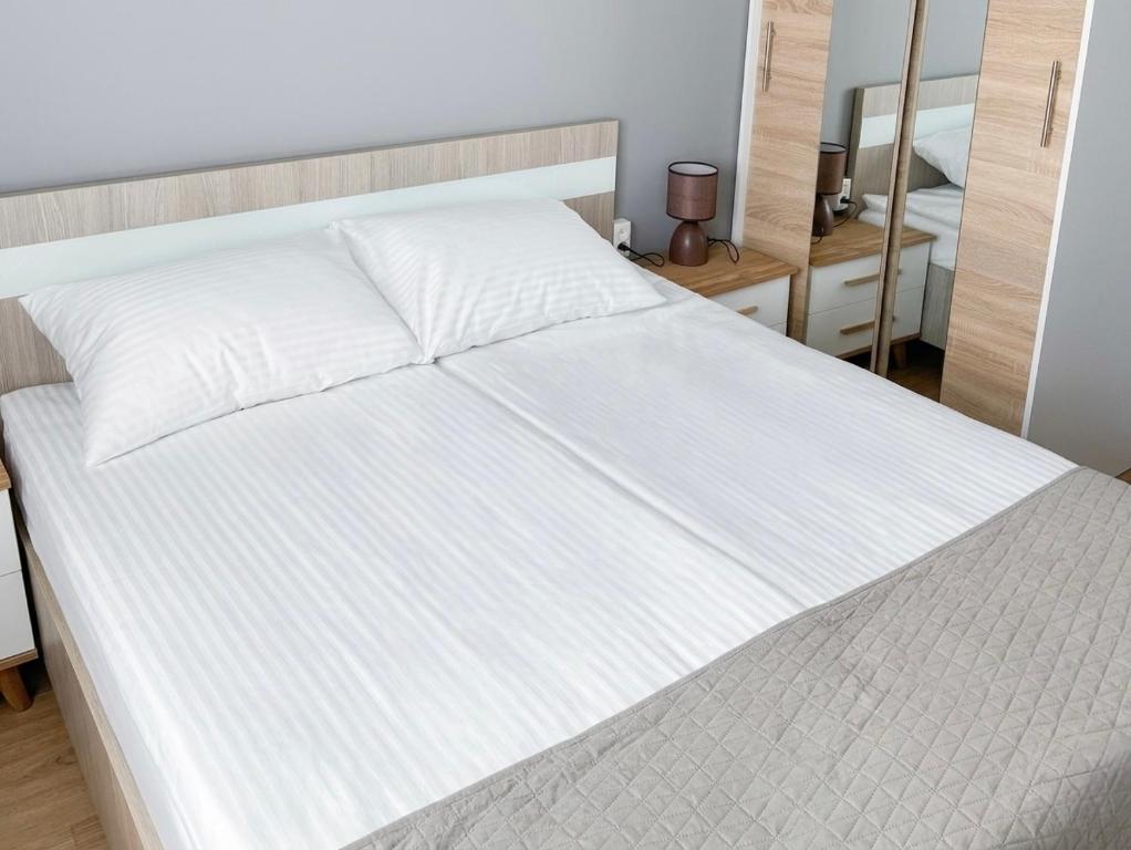 Astral - Deluxe Double Room