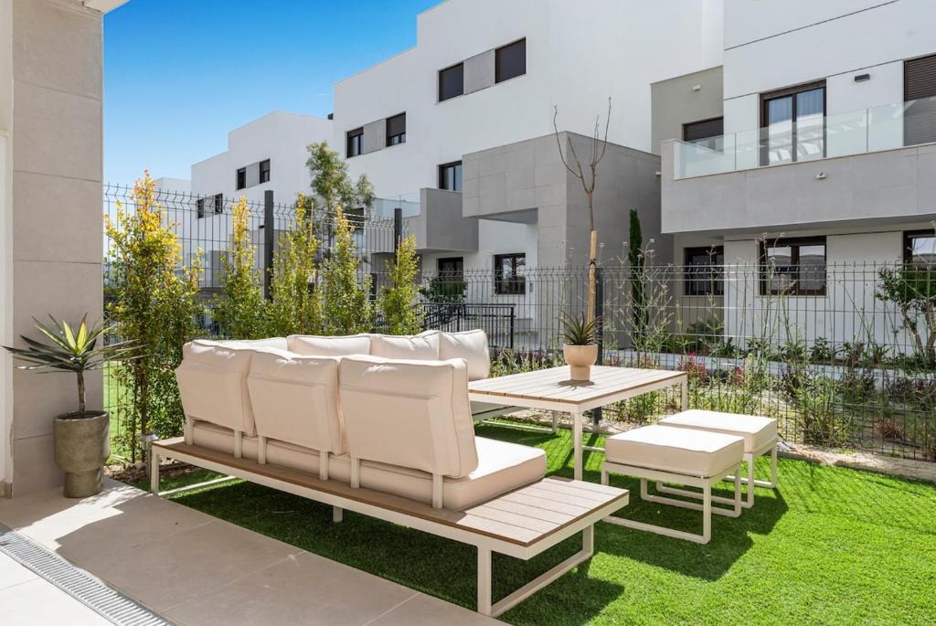 Sea Breeze Deluxe Apartment