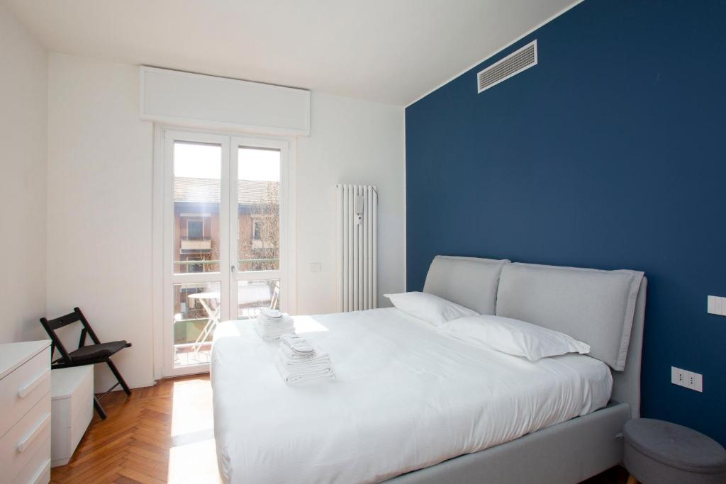 Bright Urban Apt - M4 Tolstoj by InnStay