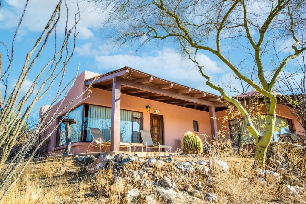 Tanque Verde Guest Ranch - 