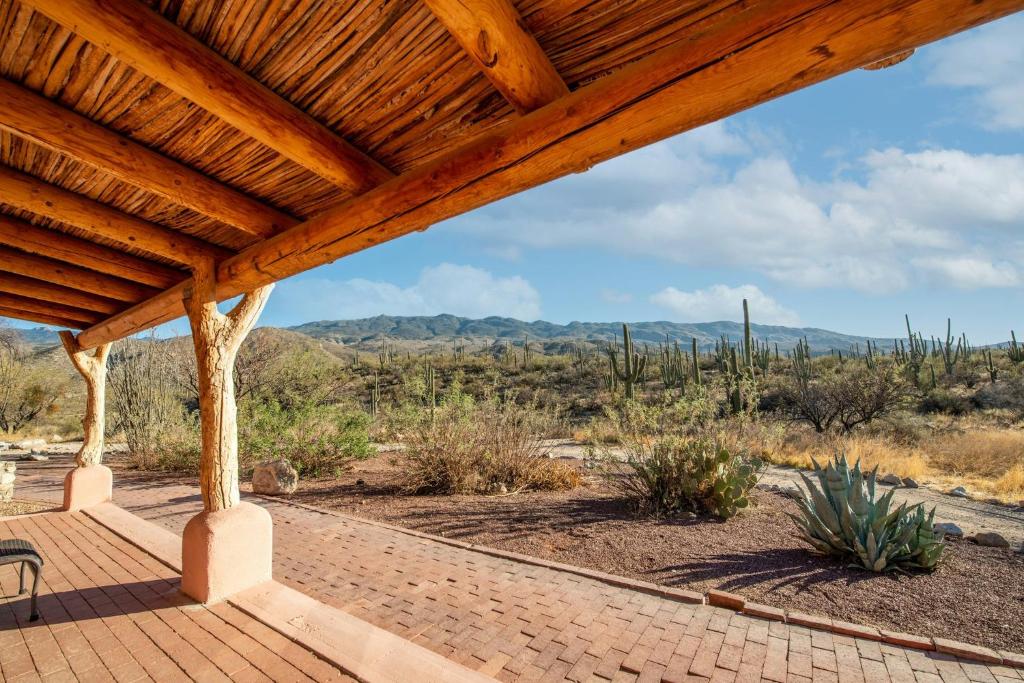 Tanque Verde Guest Ranch - 