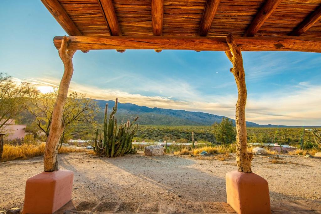 Tanque Verde Guest Ranch - 