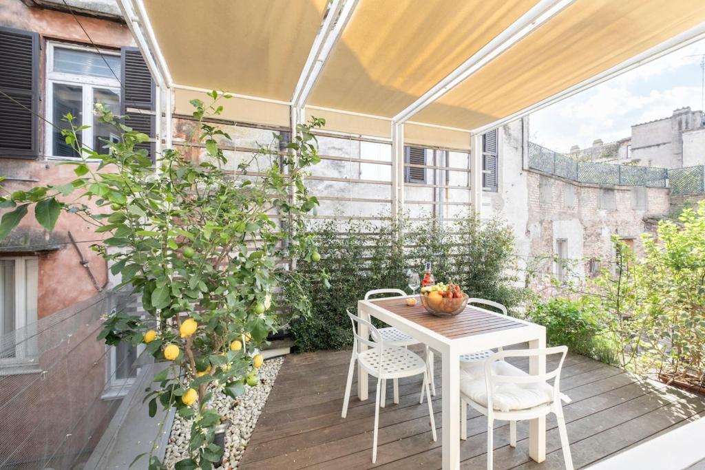 Elegant Terrace Apartment Piazza Navona