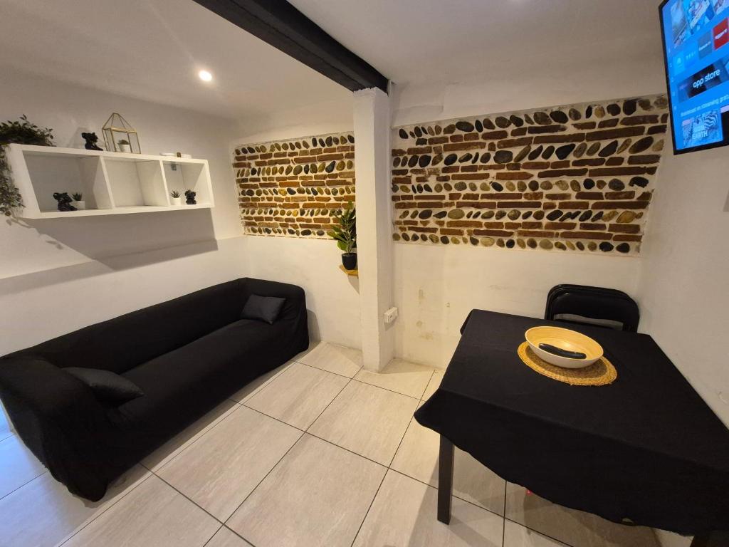 T4 Authentique Toulousain Fully equiped- 3bed 5person hypercentre