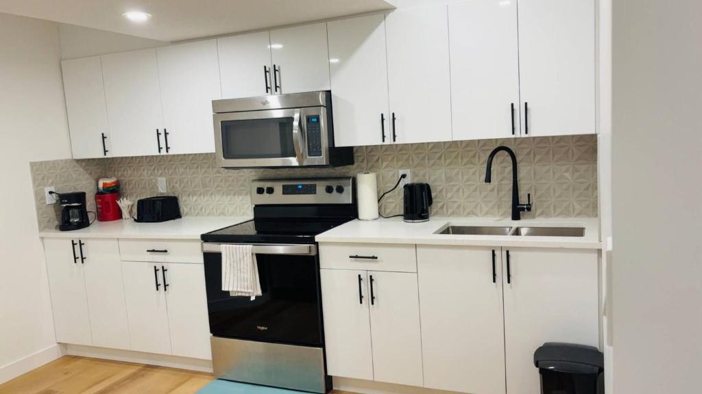 Gallery image of Lucas Cozy basment 1 in Edmonton