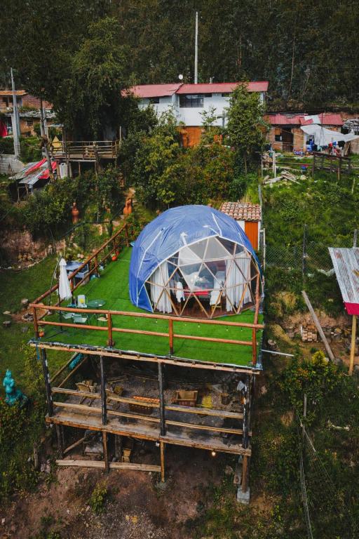 an image of a tent in a yard at Antawara Gampling in Yaulloc