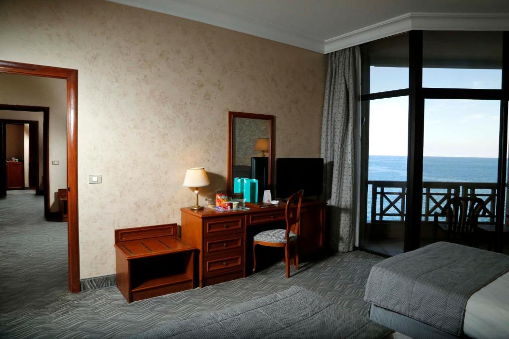 Nespecifikovaný výhled na moře nebo výhled na moře při pohledu z hotelu