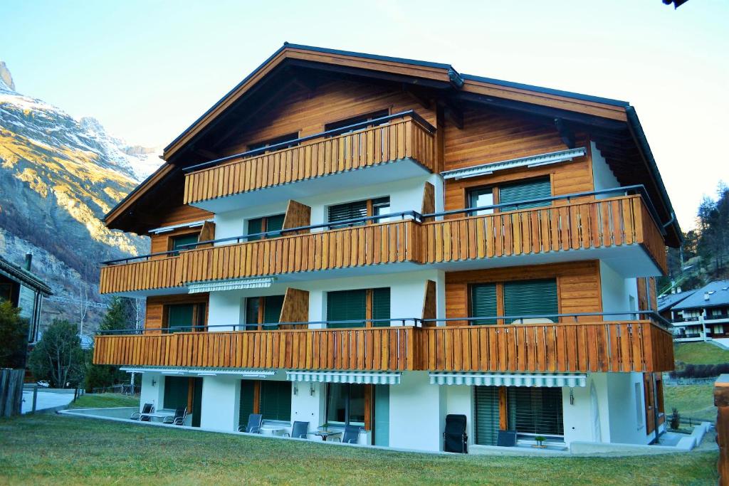 Nespecifikovaný výhled na hory nebo výhled na hory při pohledu z apartmánu