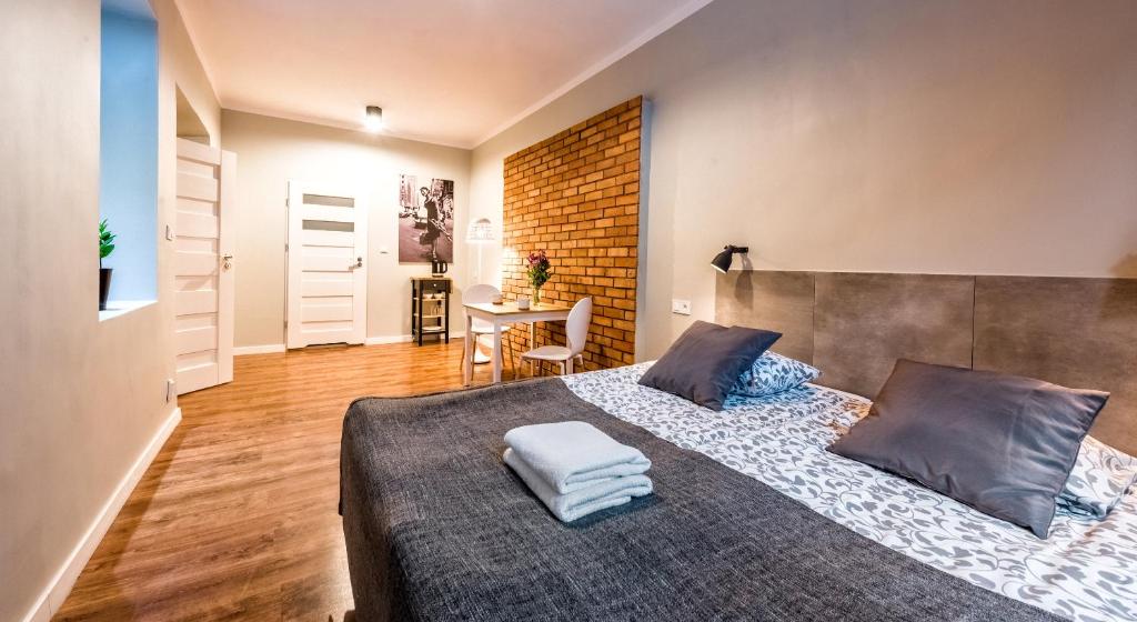 Posedenie v ubytovaní Flamingo Premium Hostel