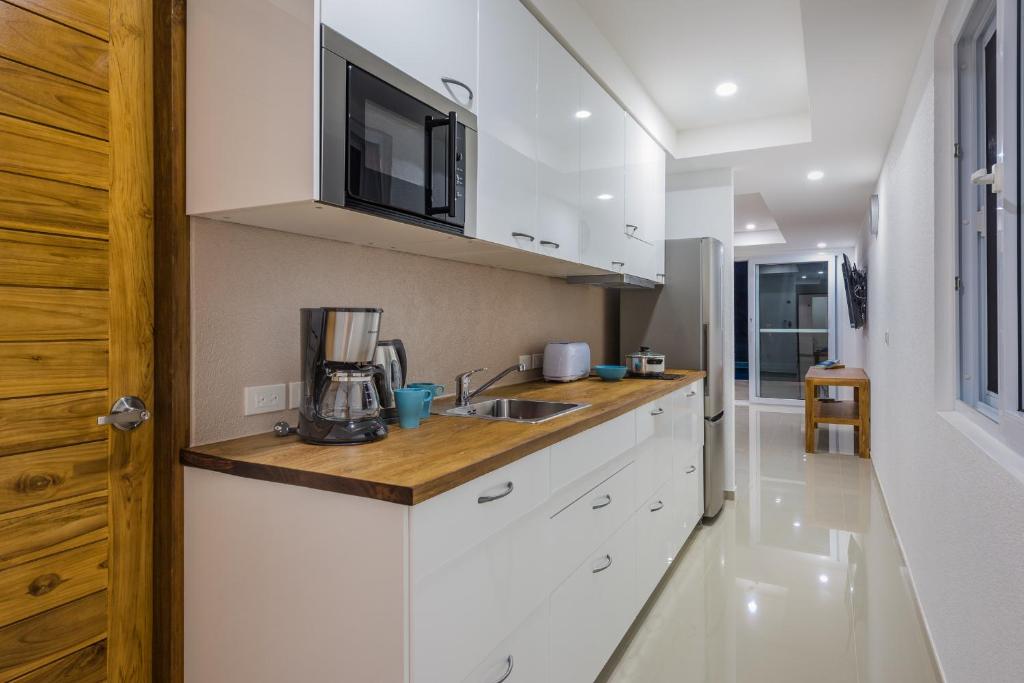 Sunset Emily Villas & Rooms - 8