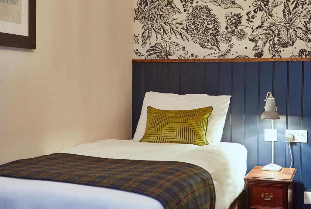 Swan Hotel by Greene King Inns - 