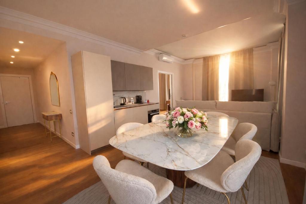 Royal Suite Apartment