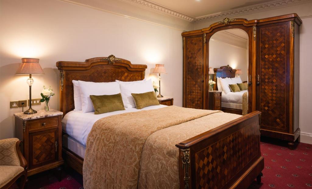 Arbutus Hotel photo