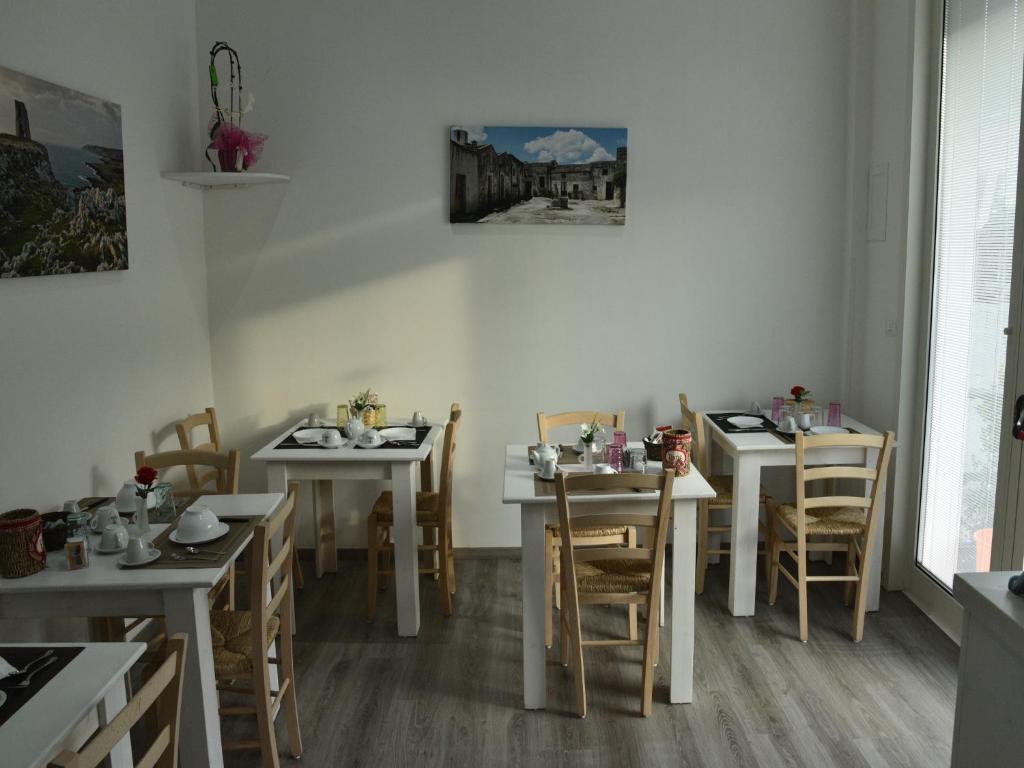 Restaurace v ubytování Monte Sant' Angelo